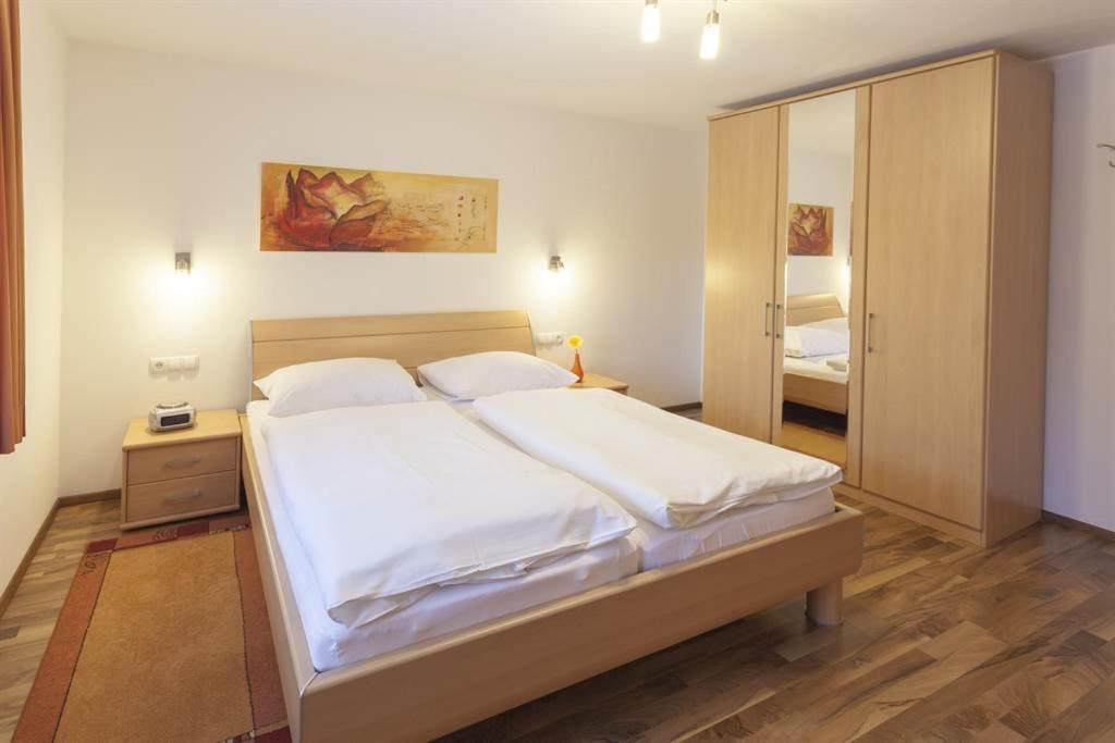 Gästehaus Sahin Bartholomäberg Zimmer foto