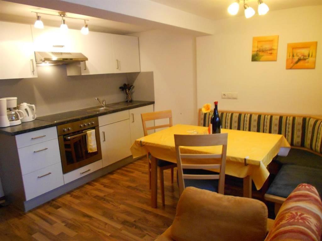 Gästehaus Sahin Bartholomäberg Zimmer foto